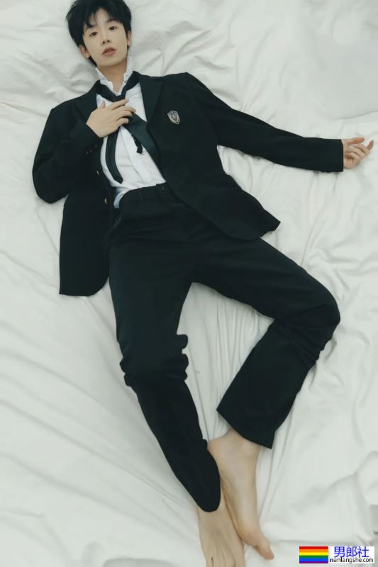 白白嫩嫩的小奶狗 - 51虹马