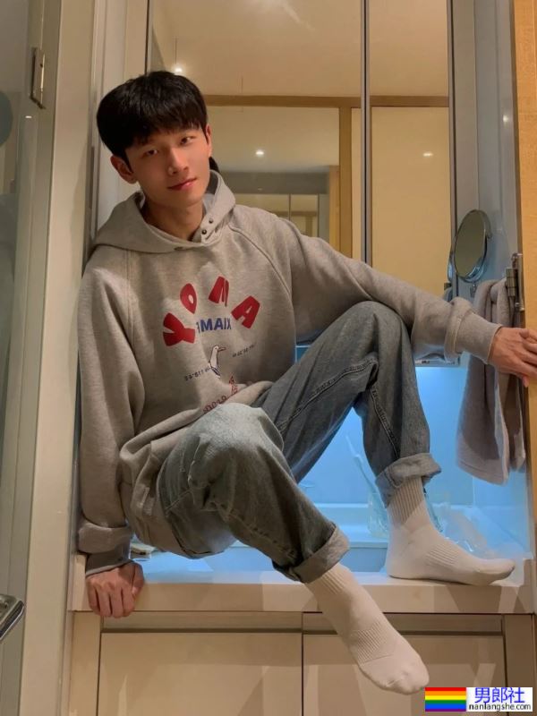 重庆的帅哥哥-51虹马