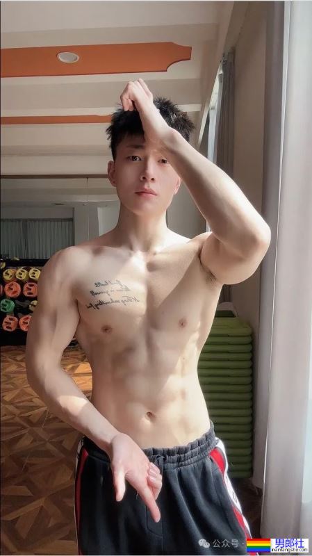 185的河南白皮肌肉教练，又帅又猛！ - 51虹马