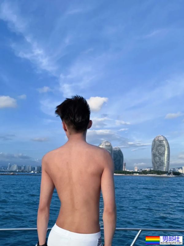 长腿小哥哥 - 51虹马