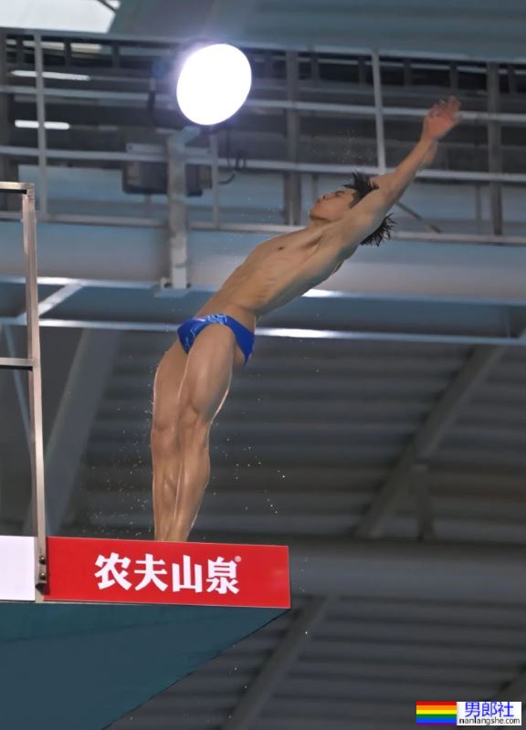 双胞胎跳水小哥姚泽霖最新照，又帅又有实力！ - 51虹马