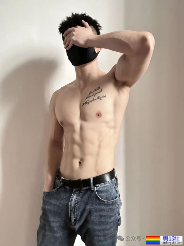 185的河南白皮肌肉教练，又帅又猛！ - 51虹马