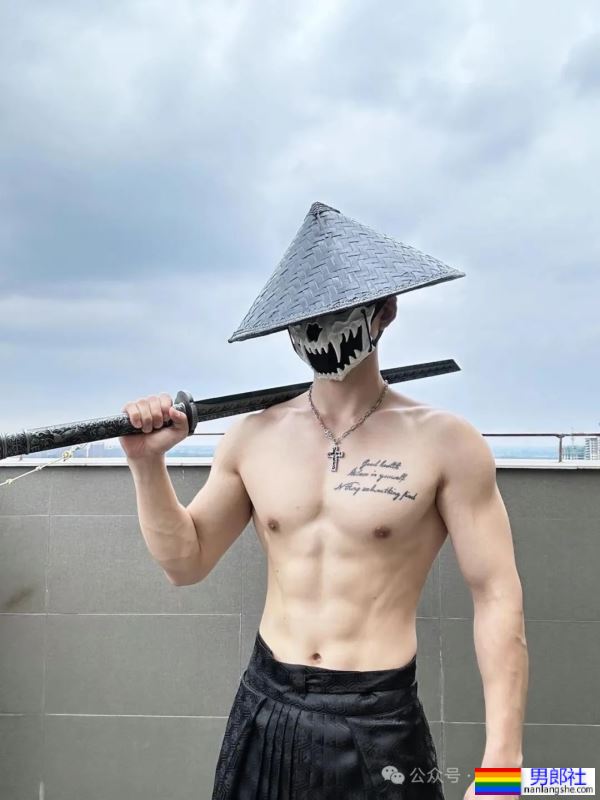 185的河南白皮肌肉教练，又帅又猛！ - 51虹马