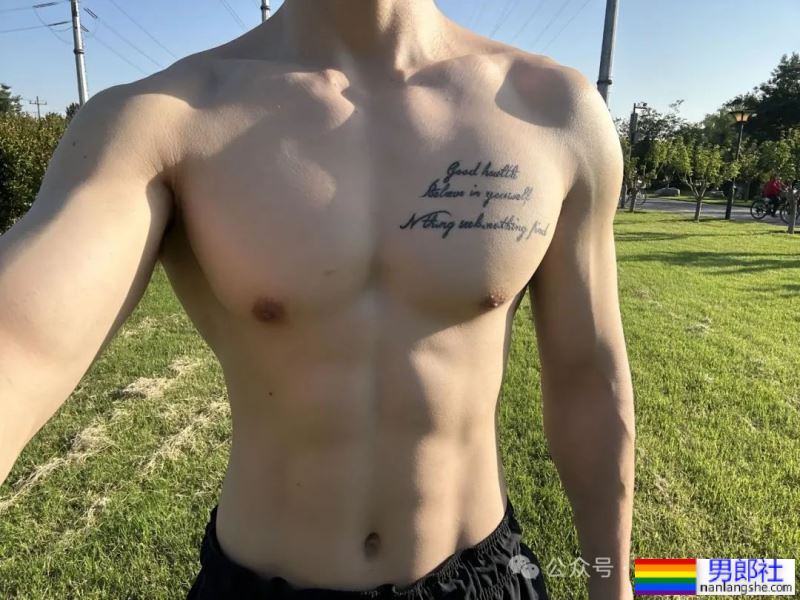 185的河南白皮肌肉教练，又帅又猛！ - 51虹马