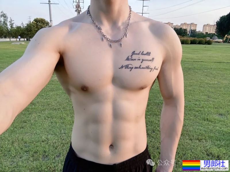 185的河南白皮肌肉教练，又帅又猛！ - 51虹马