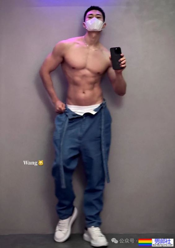 宽肩窄腰双开门身材男人，广东必吃榜top1，绝不可错过！ - 51虹马