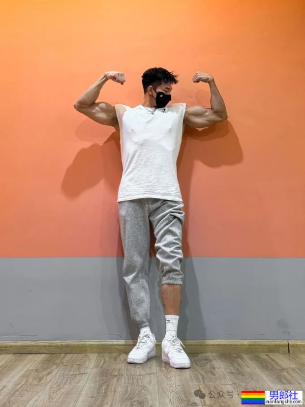 45码大脚黑皮体育生——我愿称之为天菜Top1！！！ - 51虹马