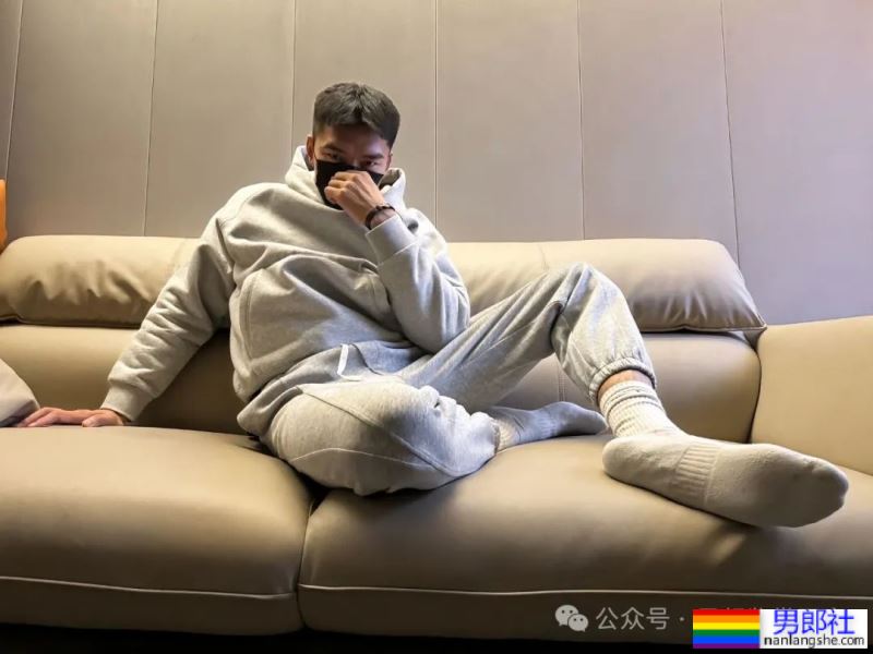 45码大脚黑皮体育生——我愿称之为天菜Top1！！！ - 51虹马