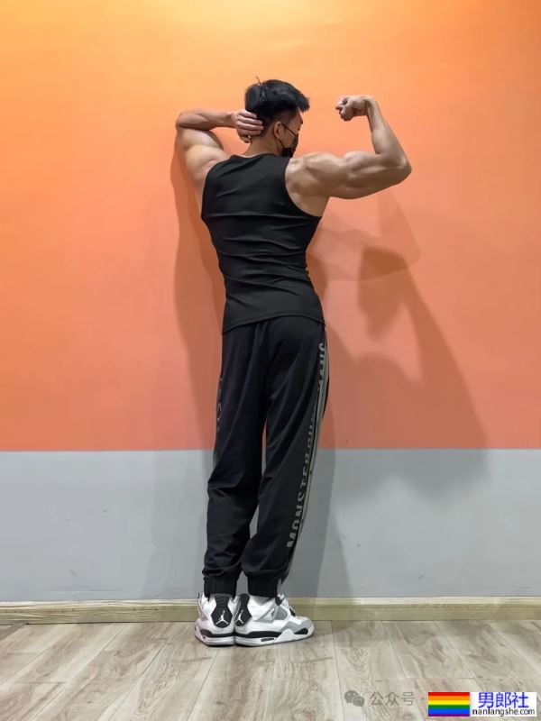 45码大脚黑皮体育生——我愿称之为天菜Top1！！！ - 51虹马