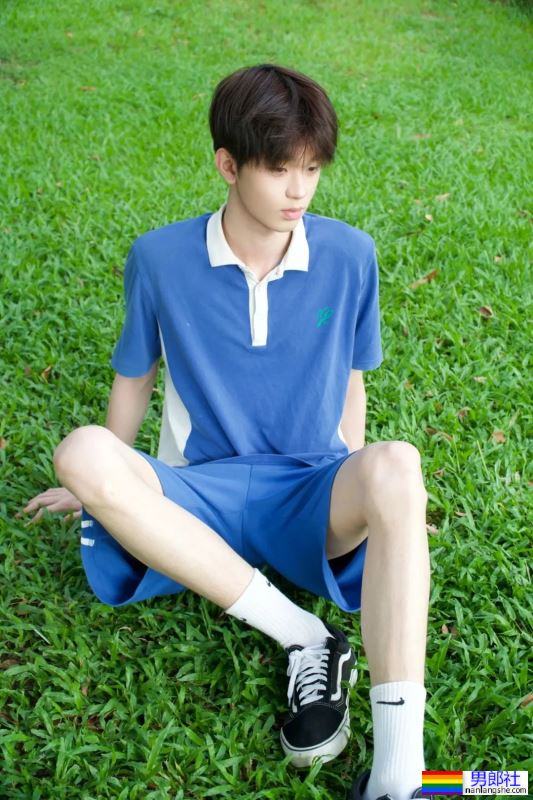 钻石男高，又白又修长 - 51虹马