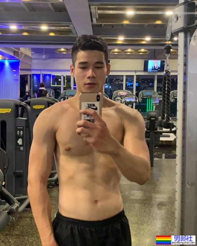 参加约会实境秀勇敢出柜！泰国男模：Huy Kai  - 51虹马