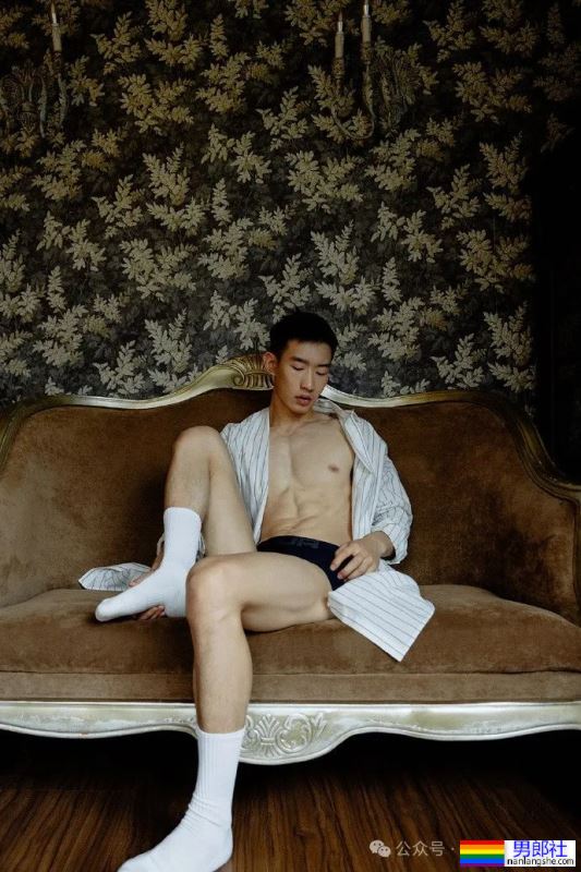 川渝冷白皮薄肌小哥哥,这身材把持不住了! - 51虹马 川渝冷白皮薄肌小哥哥,这身材把持不住了! - 51虹马