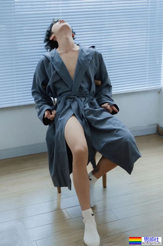 白白嫩嫩小奶狗 - 51虹马