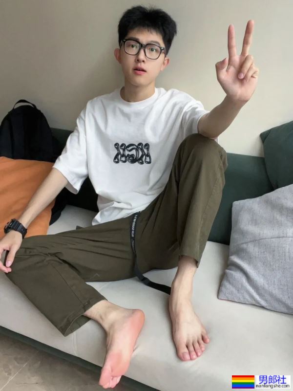 放开那个弟弟 - 51虹马