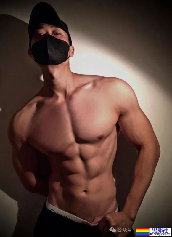 宽肩窄腰双开门身材男人，广东必吃榜top1，绝不可错过！ - 51虹马