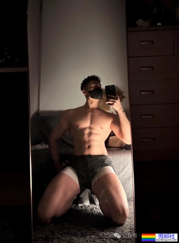 宽肩窄腰双开门身材男人，广东必吃榜top1，绝不可错过！ - 51虹马