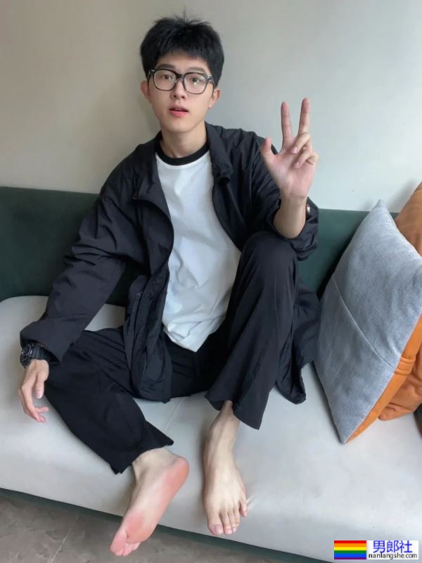 放开那个弟弟 - 51虹马