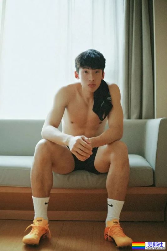 看得直流哈喇子 - 51虹马