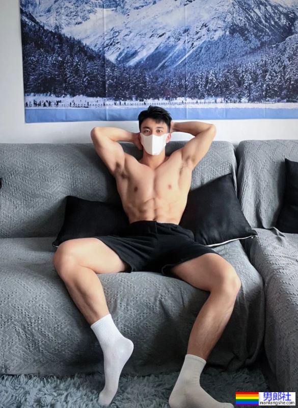 肌肉男人 - 51虹马