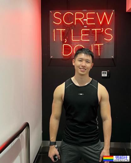 鲜肉｜淡淡的帅最耐看！简单自然的盐颜男：Clarence - 51虹马