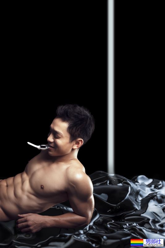 用性爱摄影创造新的性经验 情慾艺术家:宁文 - 51虹马 用性爱摄影创造新的性经验 情慾艺术家:宁文 - 51虹马