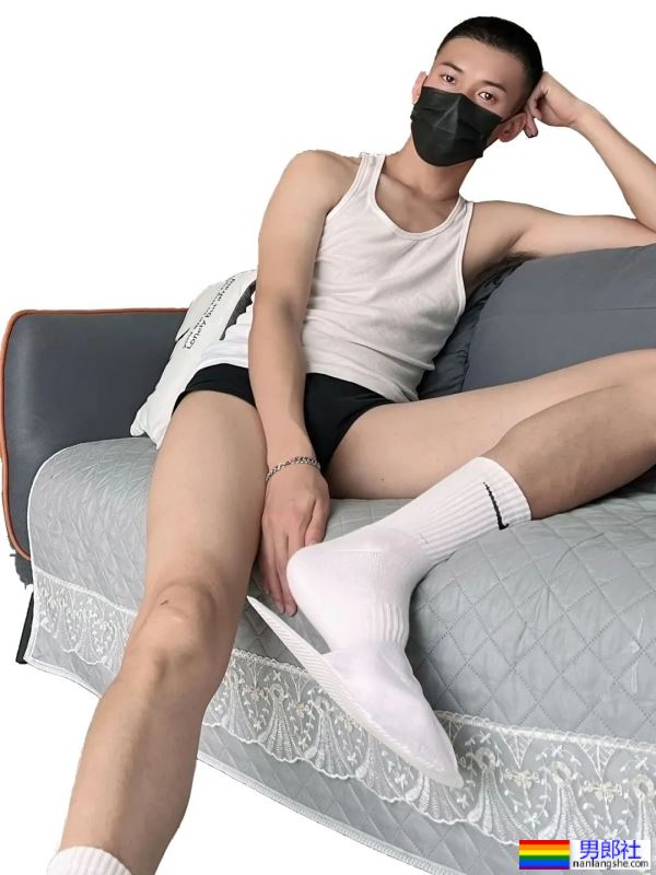 白白的长腿男 - 51虹马