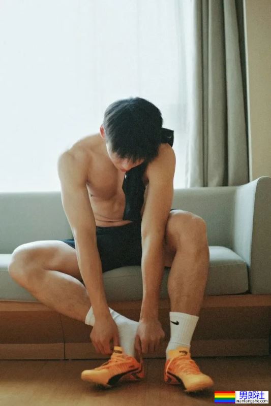 看得直流哈喇子 - 51虹马