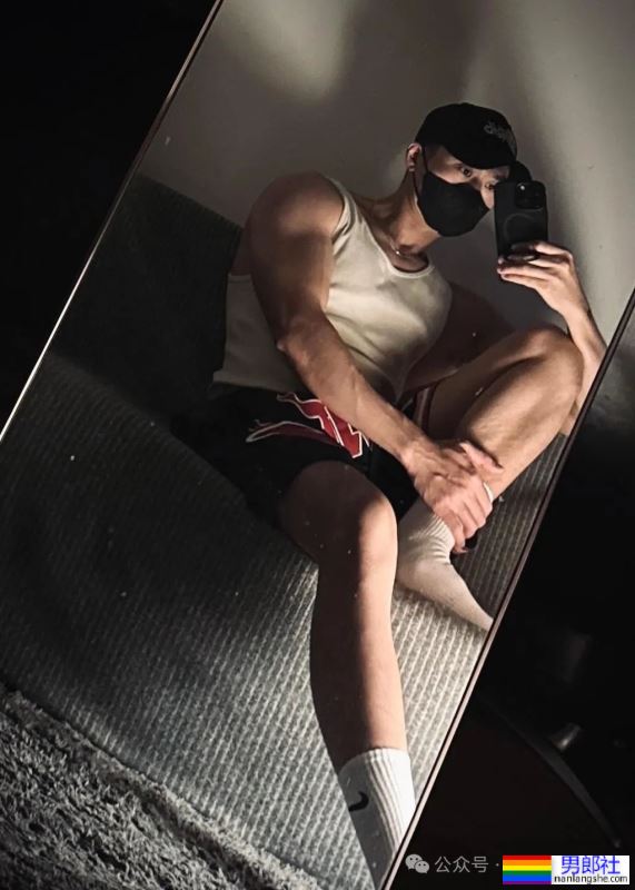 宽肩窄腰双开门身材男人，广东必吃榜top1，绝不可错过！ - 51虹马