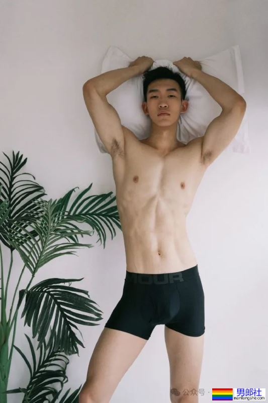 川渝冷白皮薄肌小哥哥,这身材把持不住了! - 51虹马 川渝冷白皮薄肌小哥哥,这身材把持不住了! - 51虹马