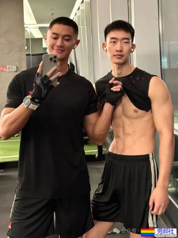 川渝冷白皮薄肌小哥哥,这身材把持不住了! - 51虹马 川渝冷白皮薄肌小哥哥,这身材把持不住了! - 51虹马