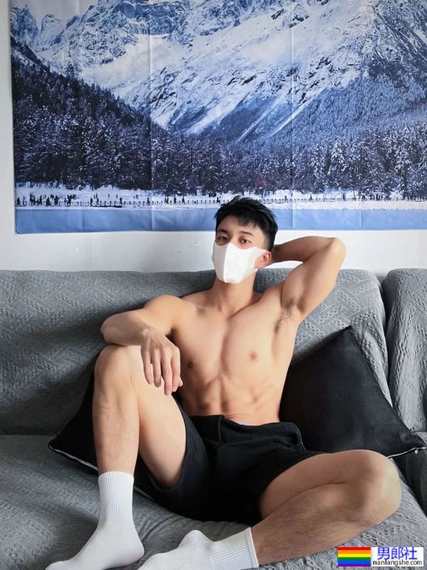 肌肉男人 - 51虹马