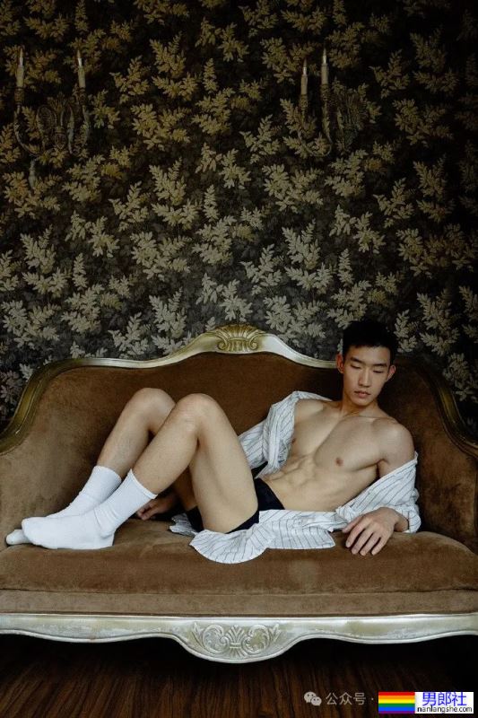 川渝冷白皮薄肌小哥哥,这身材把持不住了! - 51虹马 川渝冷白皮薄肌小哥哥,这身材把持不住了! - 51虹马