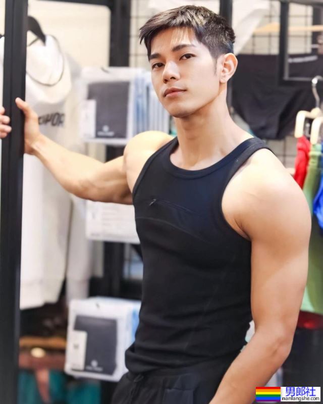 婚后魅力不减!喜欢 Cosplay 的健身教练:Thanasarn - 51虹马 婚后魅力不减!喜欢 Cosplay 的健身教练:Thanasarn - 51虹马