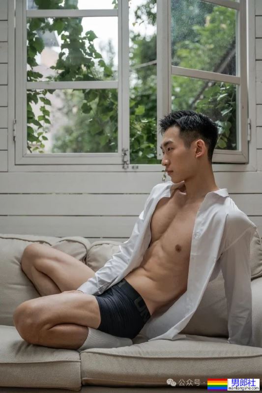 川渝冷白皮薄肌小哥哥,这身材把持不住了! - 51虹马 川渝冷白皮薄肌小哥哥,这身材把持不住了! - 51虹马