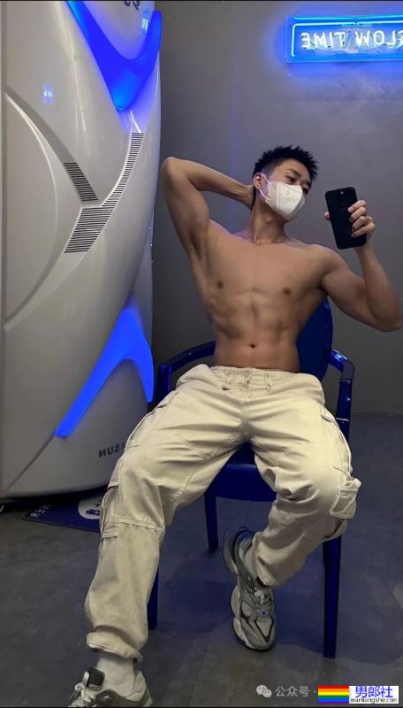 宽肩窄腰双开门身材男人，广东必吃榜top1，绝不可错过！ - 51虹马