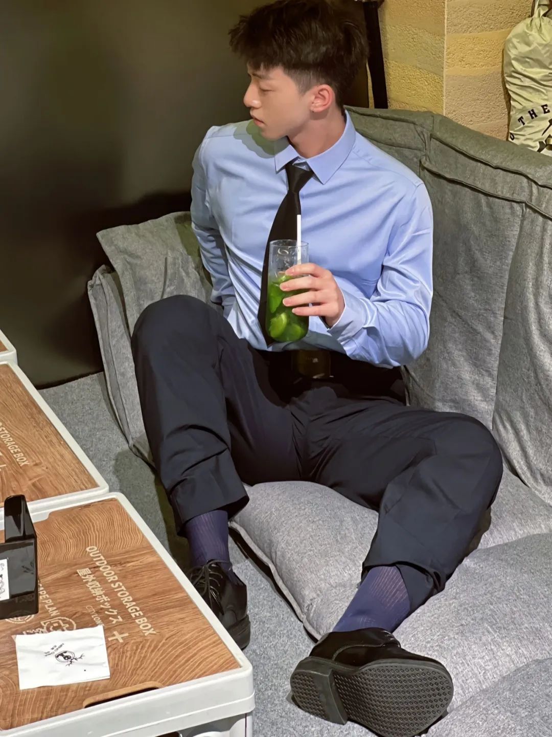 台球厅遇到这样的小哥哥，你会去打招呼吗？ - 51虹马