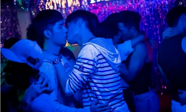 《成功补习班》狗血又搞笑，压抑的青春在暗中恣意生长 - 51虹马