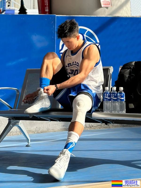 篮球运动员，荷尔蒙爆棚 - 51虹马