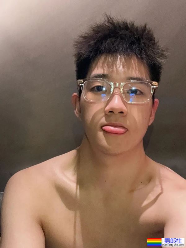 小奶狗，男大学生 - 51虹马