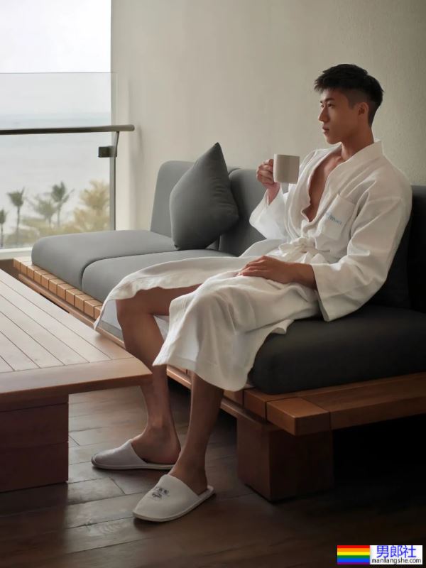 长腿小哥哥，线条感满满 - 51虹马