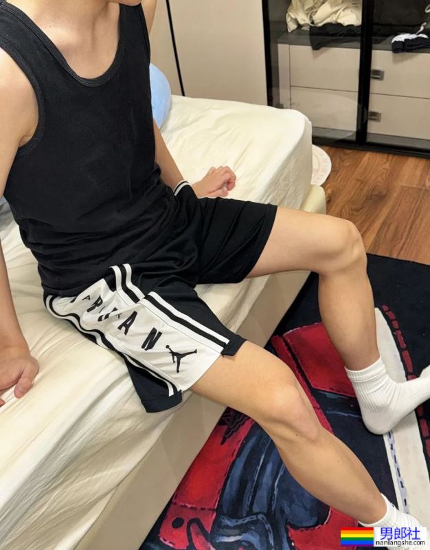 小奶狗，男大学生 - 51虹马