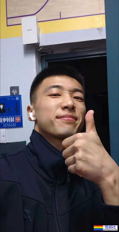 黑龙江寸头直男退役小哥，东北爷们气质太浓了 - 51虹马