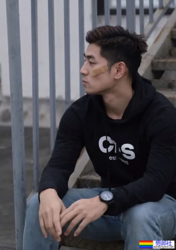 盘点:2024年第一季度被采访的博主帅哥 - 51虹马 盘点:2024年第一季度被采访的博主帅哥 - 51虹马