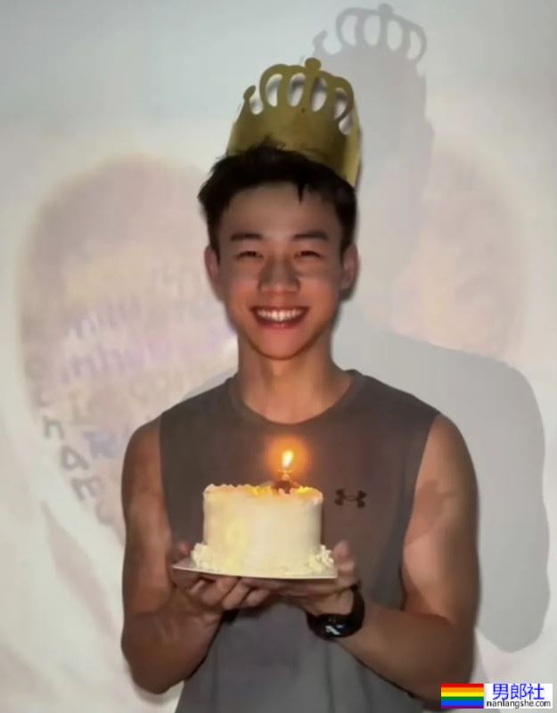 盘点:2024年第一季度被采访的博主帅哥 - 51虹马 盘点:2024年第一季度被采访的博主帅哥 - 51虹马