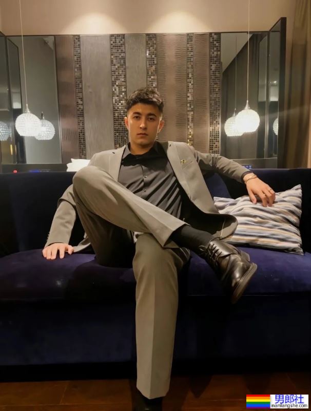 盘点:2024年第一季度被采访的博主帅哥 - 51虹马 盘点:2024年第一季度被采访的博主帅哥 - 51虹马