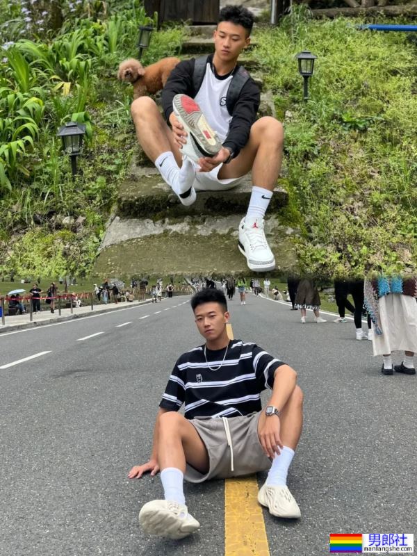 黑皮小哥哥，看着真有味道 - 51虹马