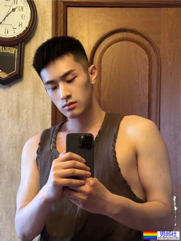 185cm河南爷们，嘎嘎板正 - 51虹马