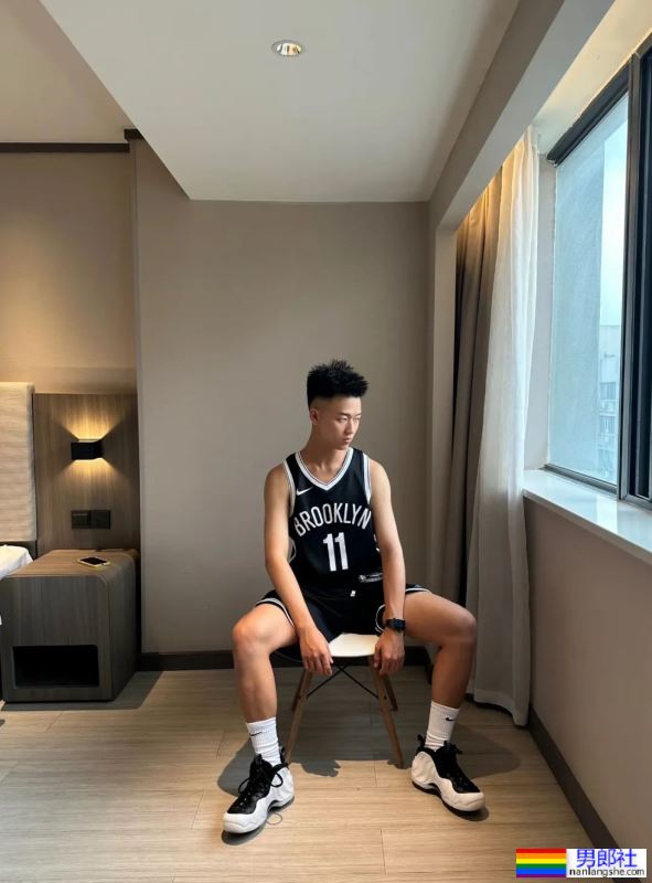 黑皮小哥哥，看着真有味道 - 51虹马