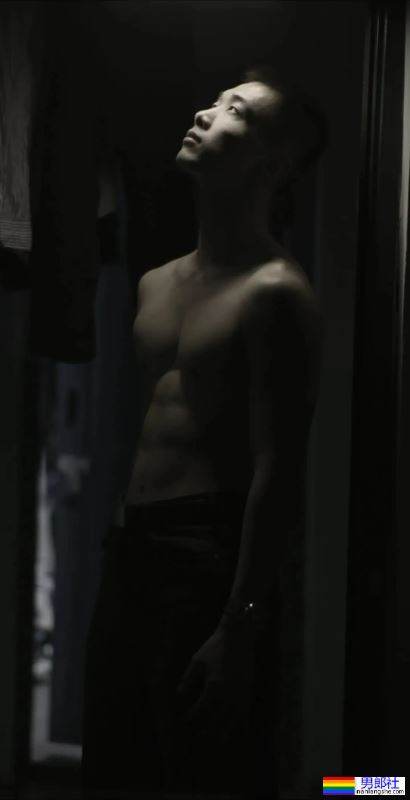 黑龙江寸头直男退役小哥，东北爷们气质太浓了 - 51虹马