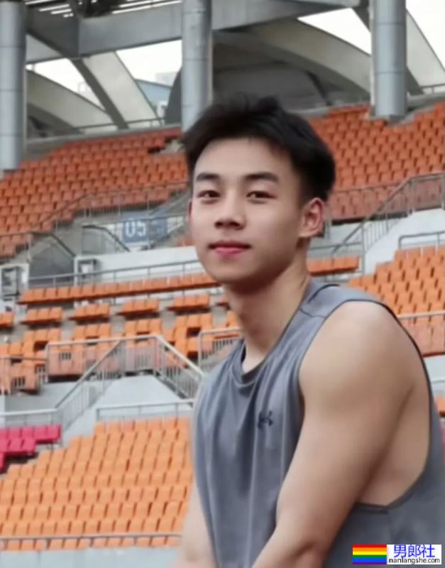 盘点:2024年第一季度被采访的博主帅哥 - 51虹马 盘点:2024年第一季度被采访的博主帅哥 - 51虹马